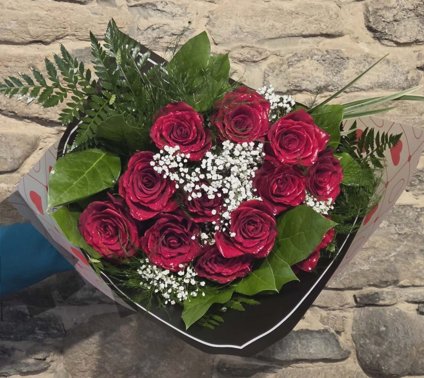 1 Dozen Roses – Flowers By Marvin, Picton ON