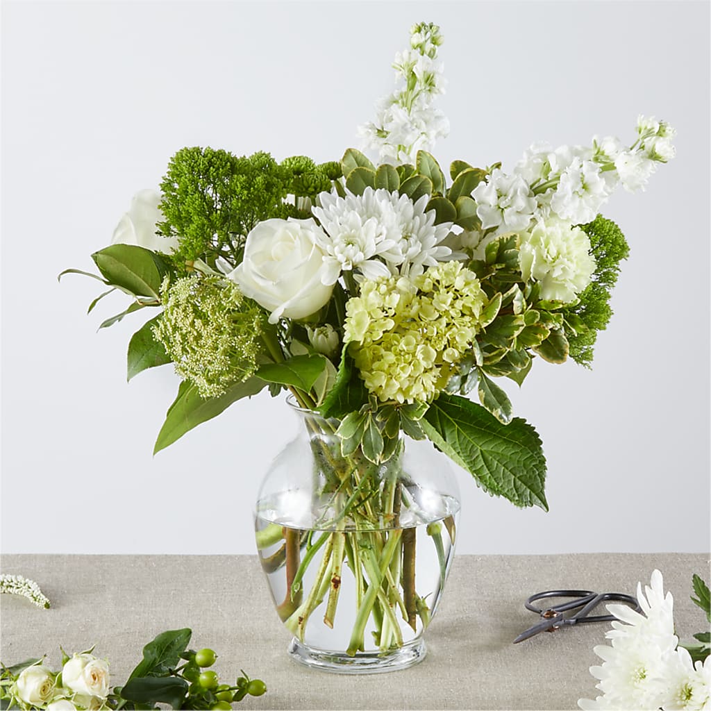 Irish Garden - A Florist Original – Flowers By Marvin, Picton ON