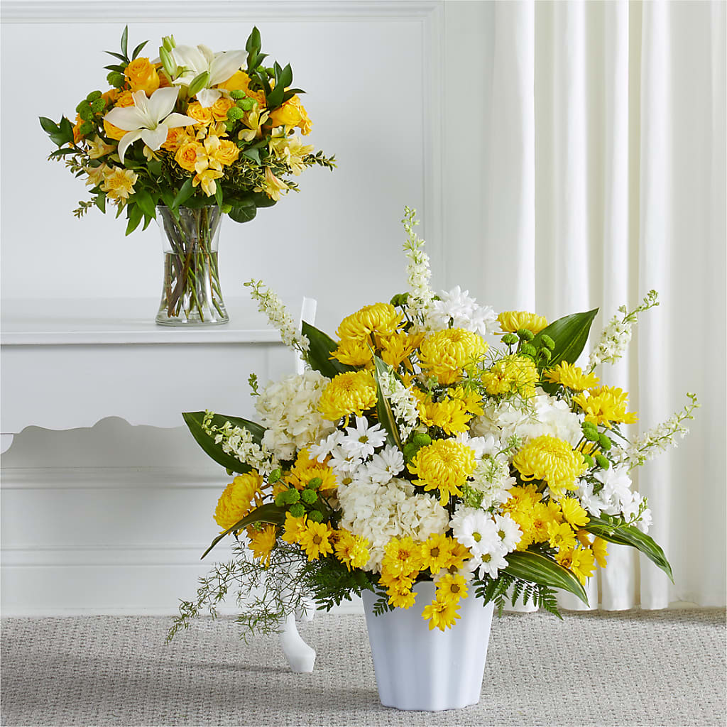 Warm Remembrance Bundles – Flowers By Marvin, Picton ON
